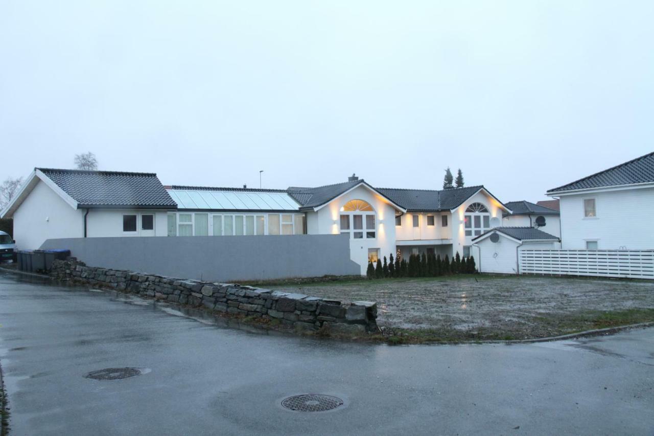 Saga Caves Lägenhet Sandnes  Exteriör bild